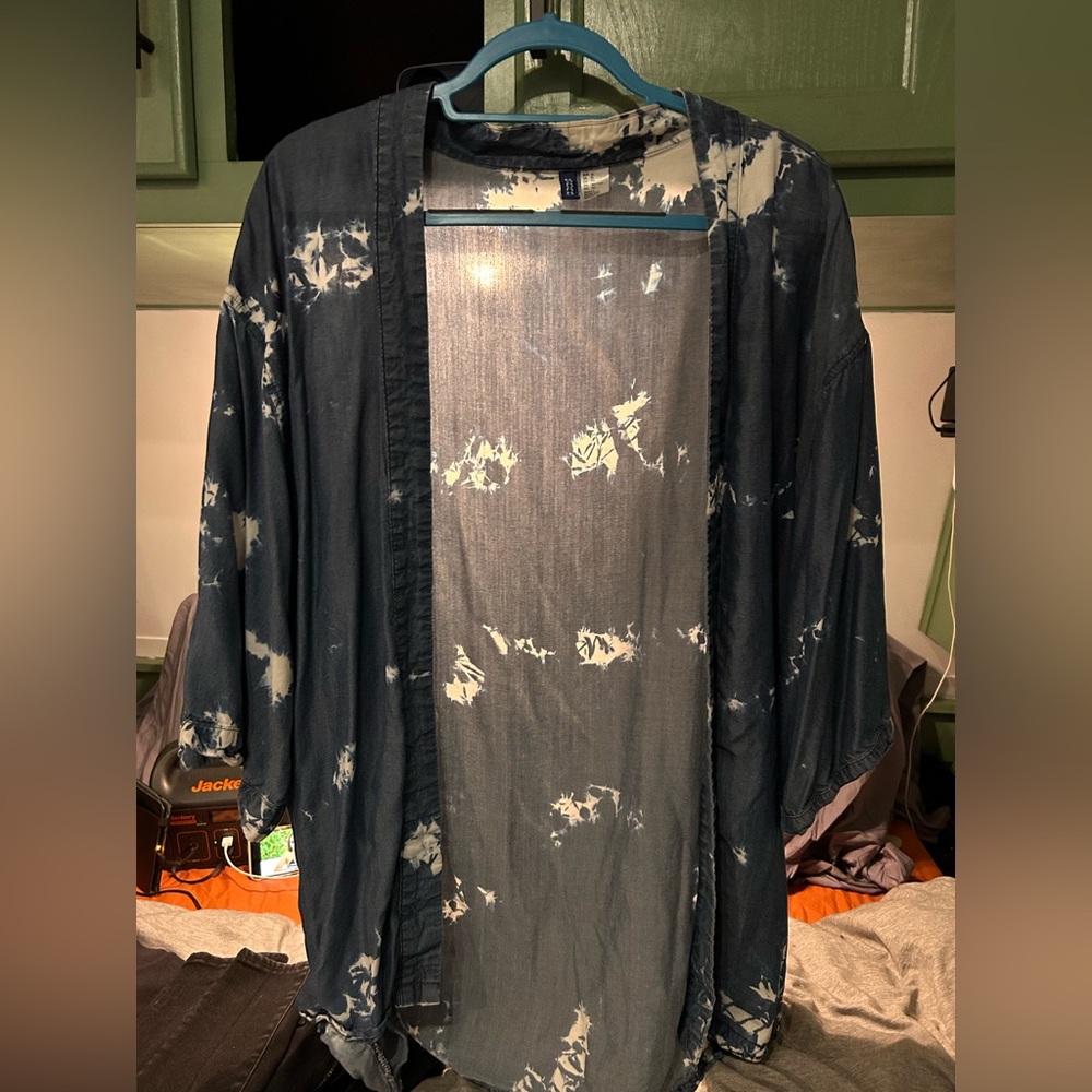 Blue and white splatter cardigan